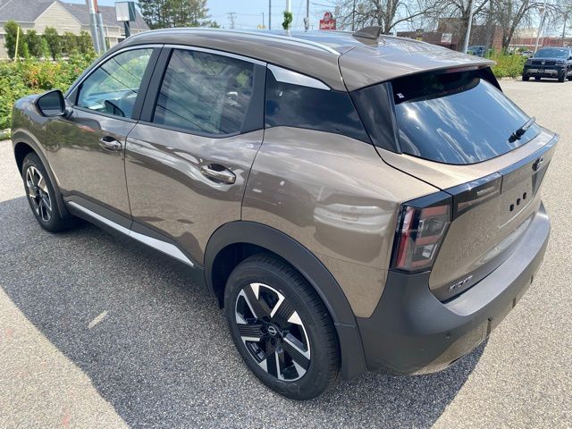 2025 Nissan Kicks SV photo 3