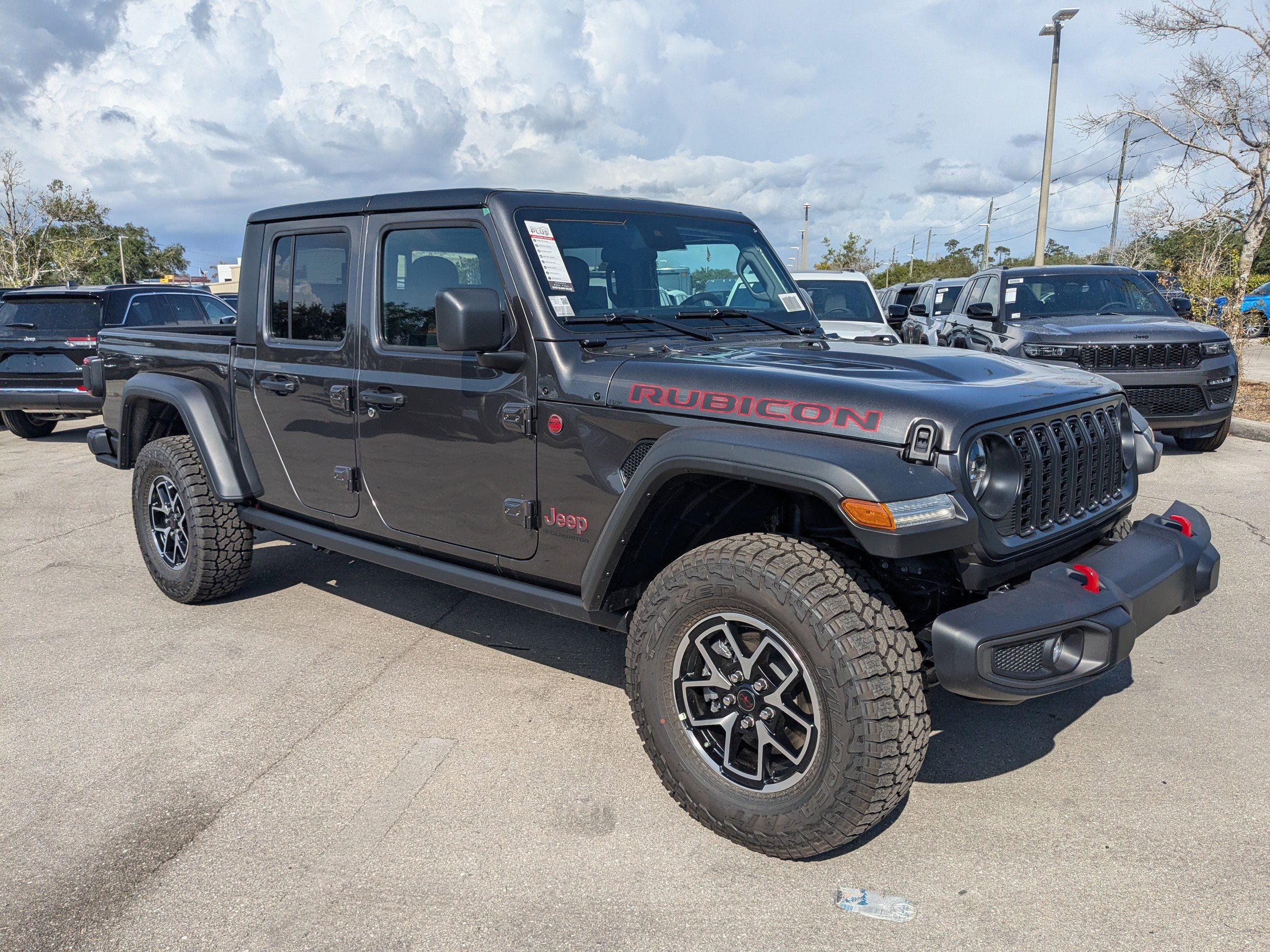 2025 Jeep Gladiator Rubicon photo 2