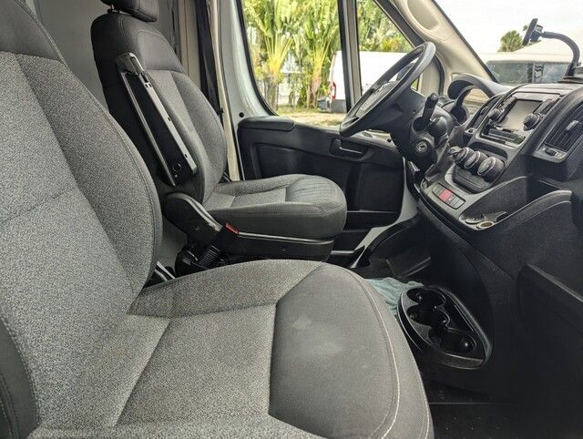 2020 Ram ProMaster 2500 photo 4