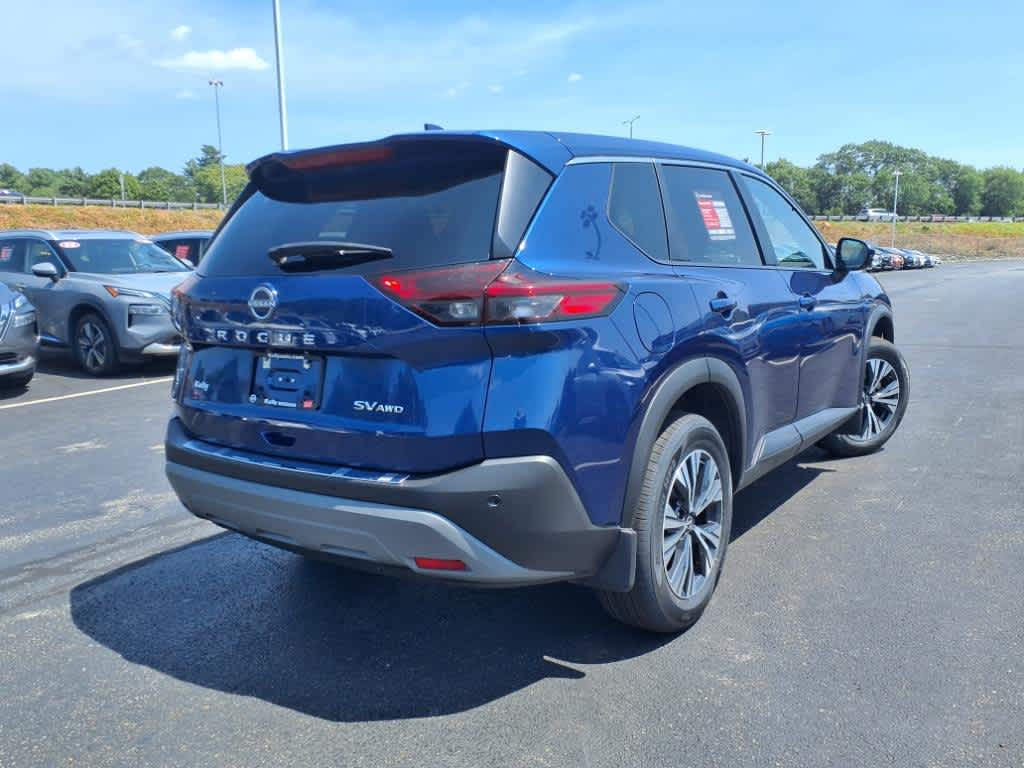 2022 Nissan Rogue SV photo 5