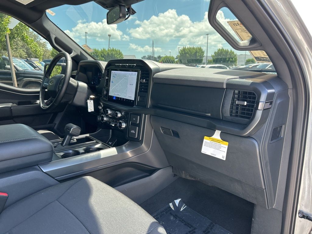 2024 Ford F-150 XLT photo 32