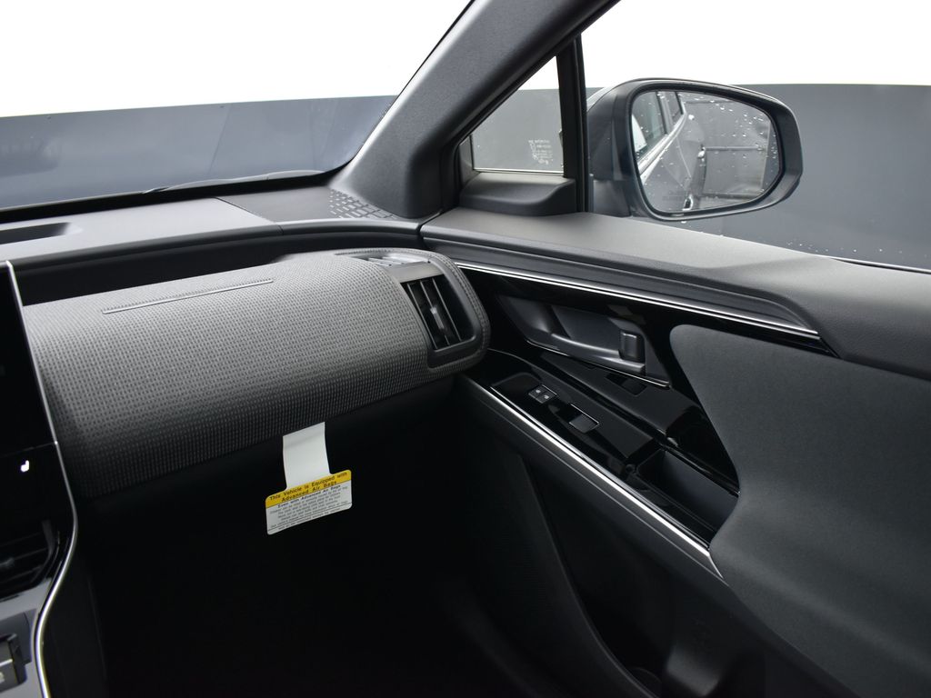 2025 Subaru Solterra Premium photo 12