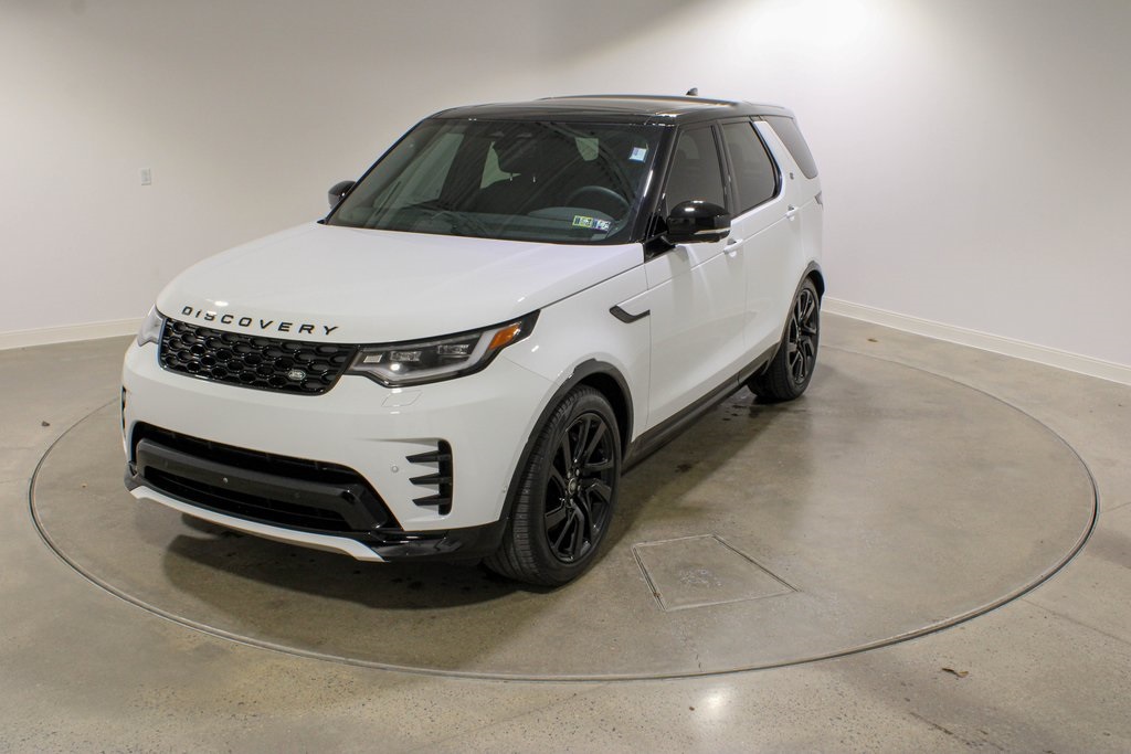 2024 Land Rover Discovery Dynamic SE's photo