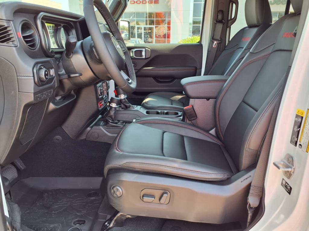 2025 Jeep Gladiator Rubicon photo 3