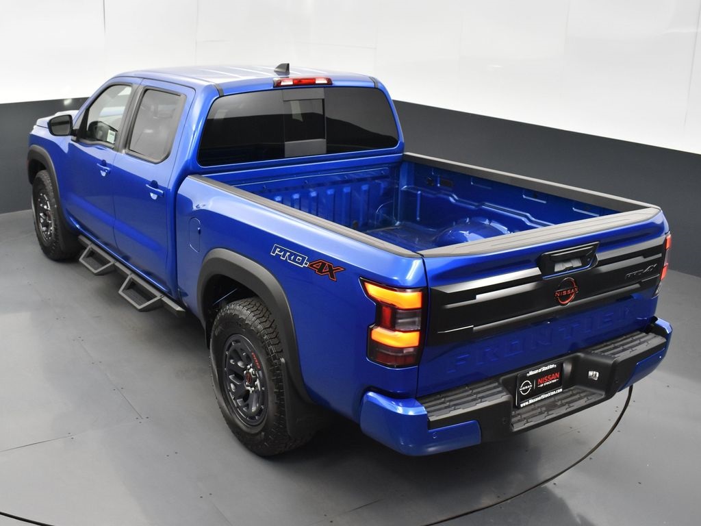 2025 Nissan Frontier photo 48