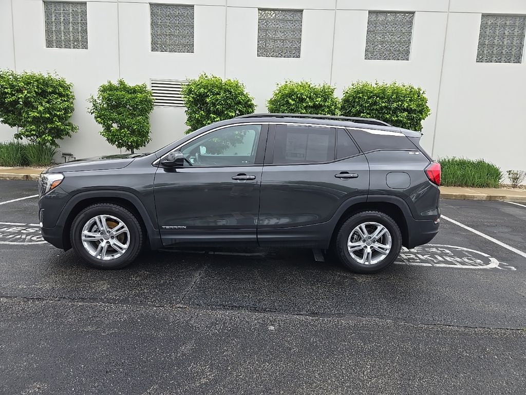 2021 Gmc Terrain SLE photo 2