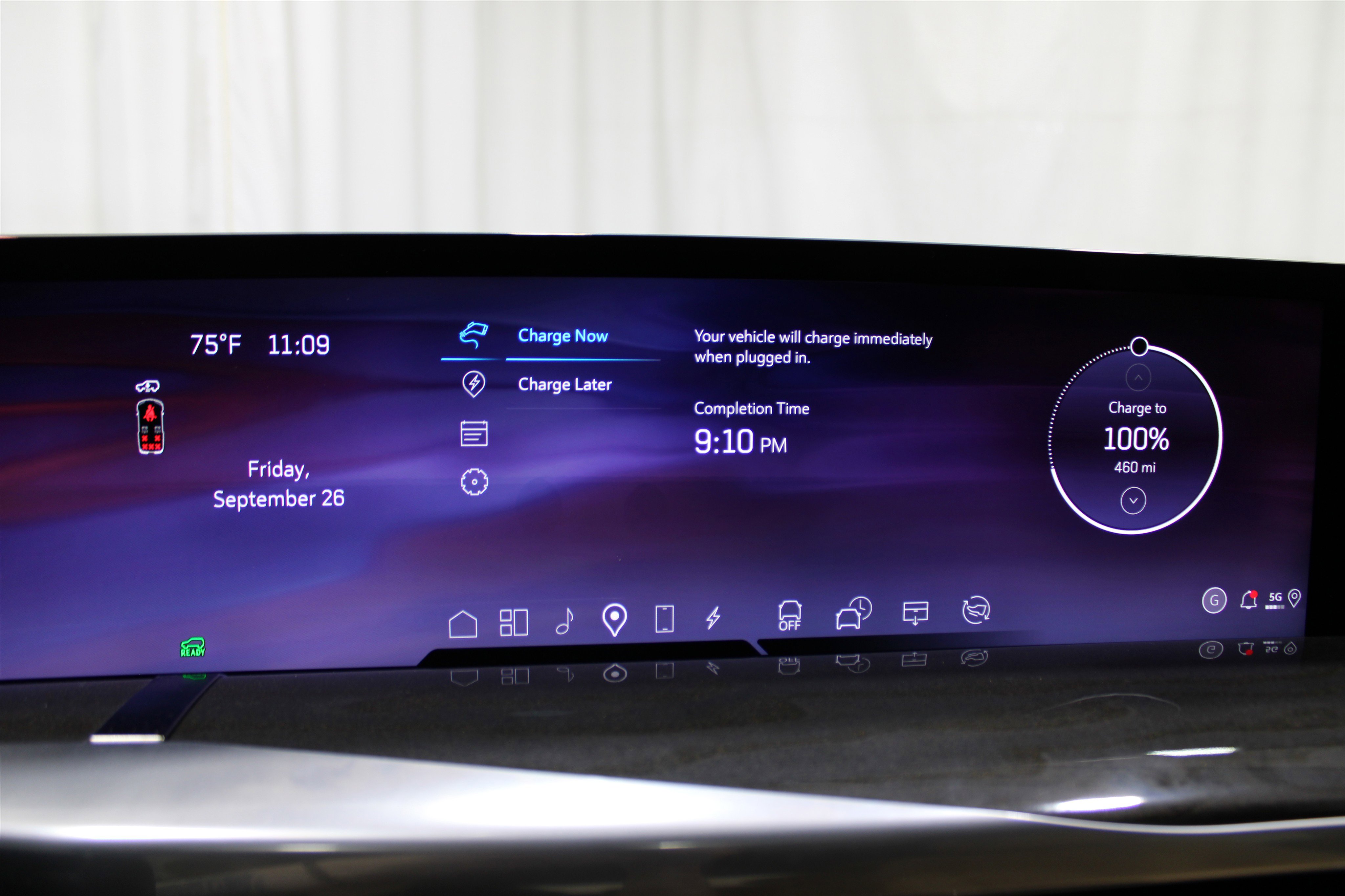 2025 Cadillac Escalade IQ Luxury photo 15