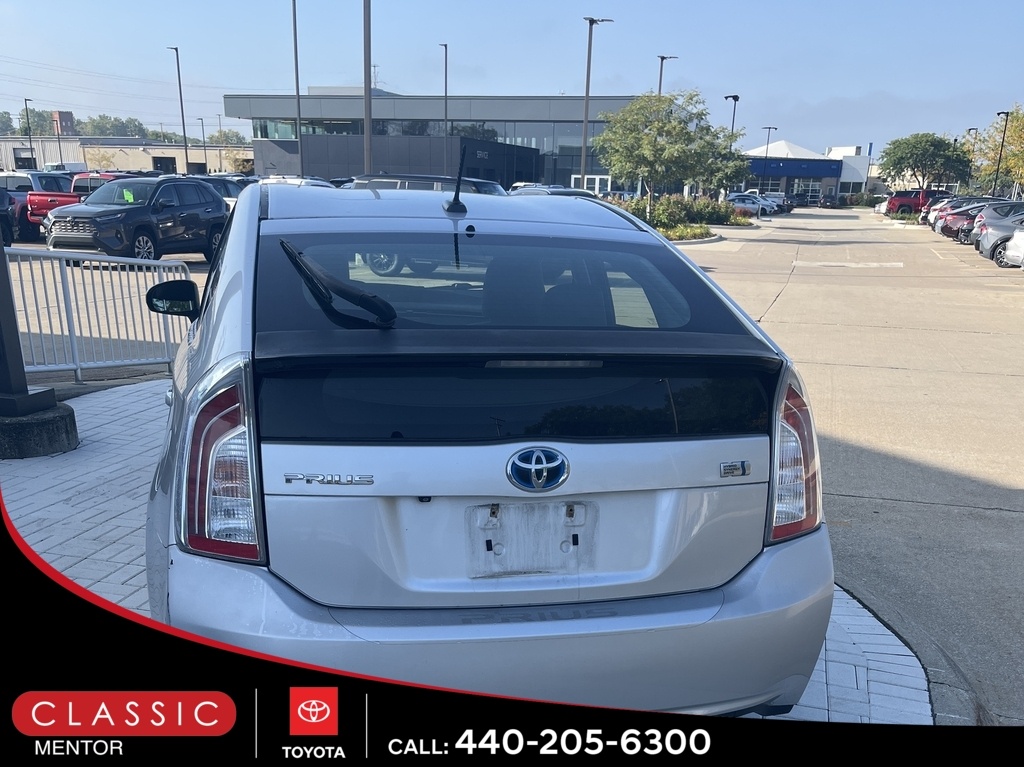 2012 Toyota Prius Five photo 2