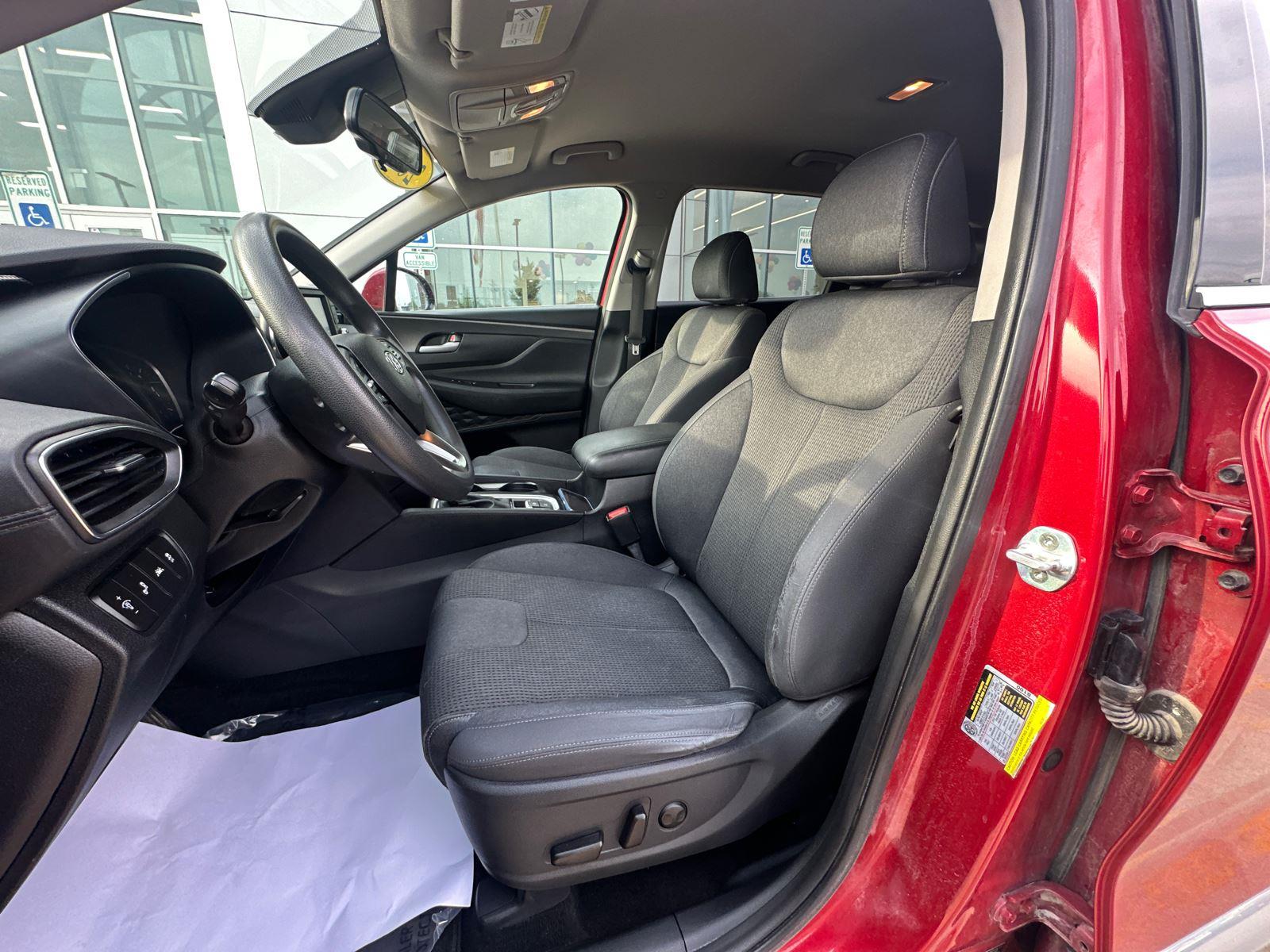 2019 Hyundai Santa Fe SEL photo 9
