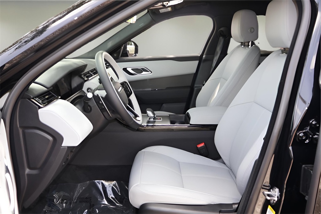 2026 Land Rover Range Rover Velar S photo 12