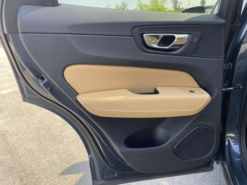 Used 2018 Volvo XC60 Inscription with VIN YV4102RL5J1046302 for sale in Fletcher, NC