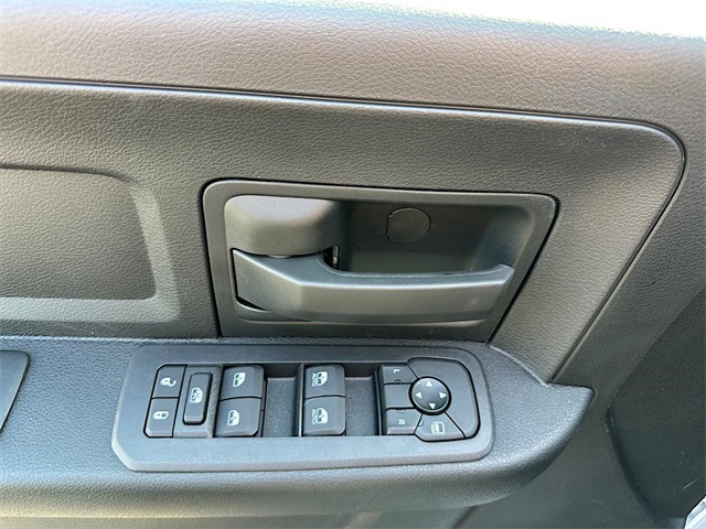 2025 Ram 2500 Tradesman photo 14