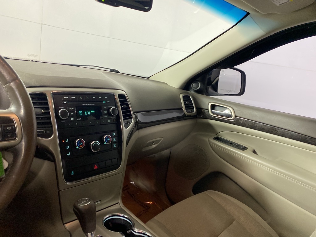 2012 Jeep Grand Cherokee Laredo photo 20