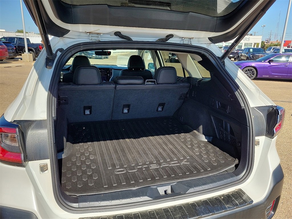 2022 Subaru Outback Limited photo 15