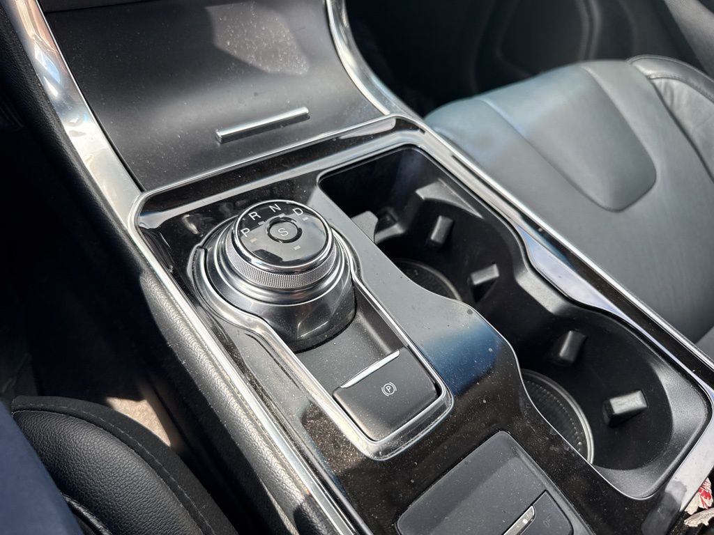 2019 Ford Edge Titanium photo 21
