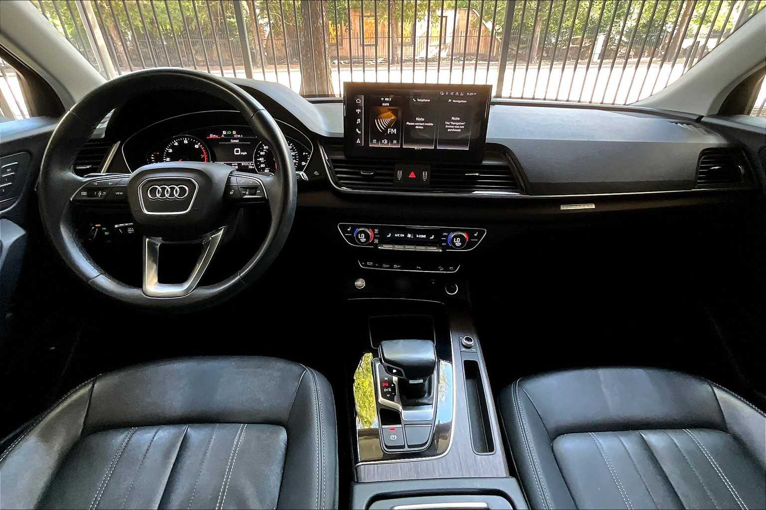 2022 Audi Q5 S line Premium photo 14
