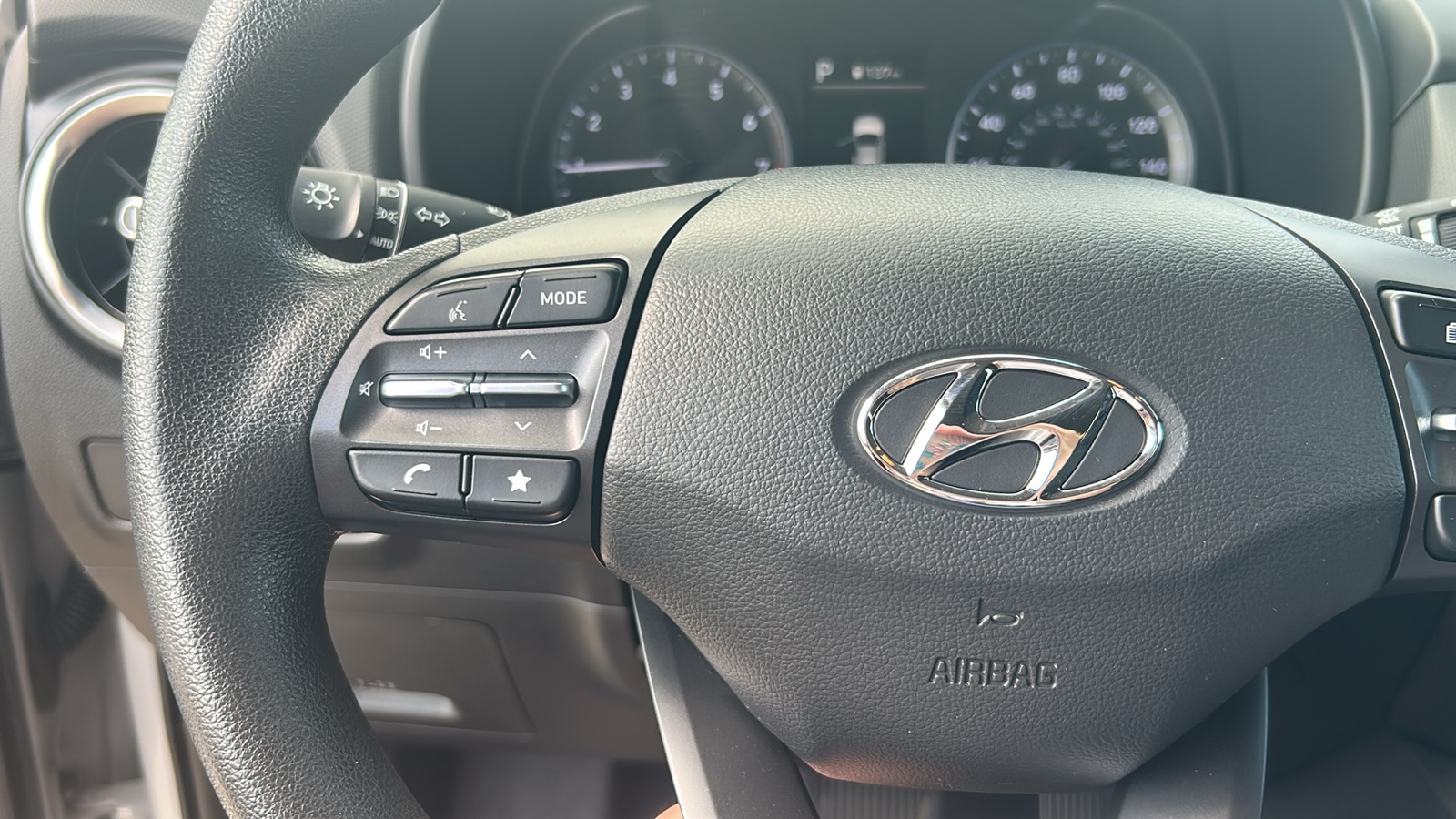 2023 Hyundai Kona SEL photo 16