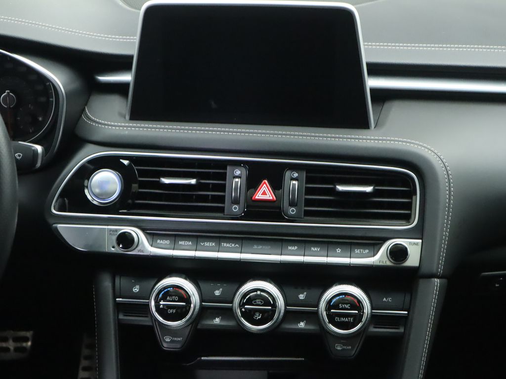 2021 Genesis G70 2.0T Elite Prestige 3.3T Sport photo 14