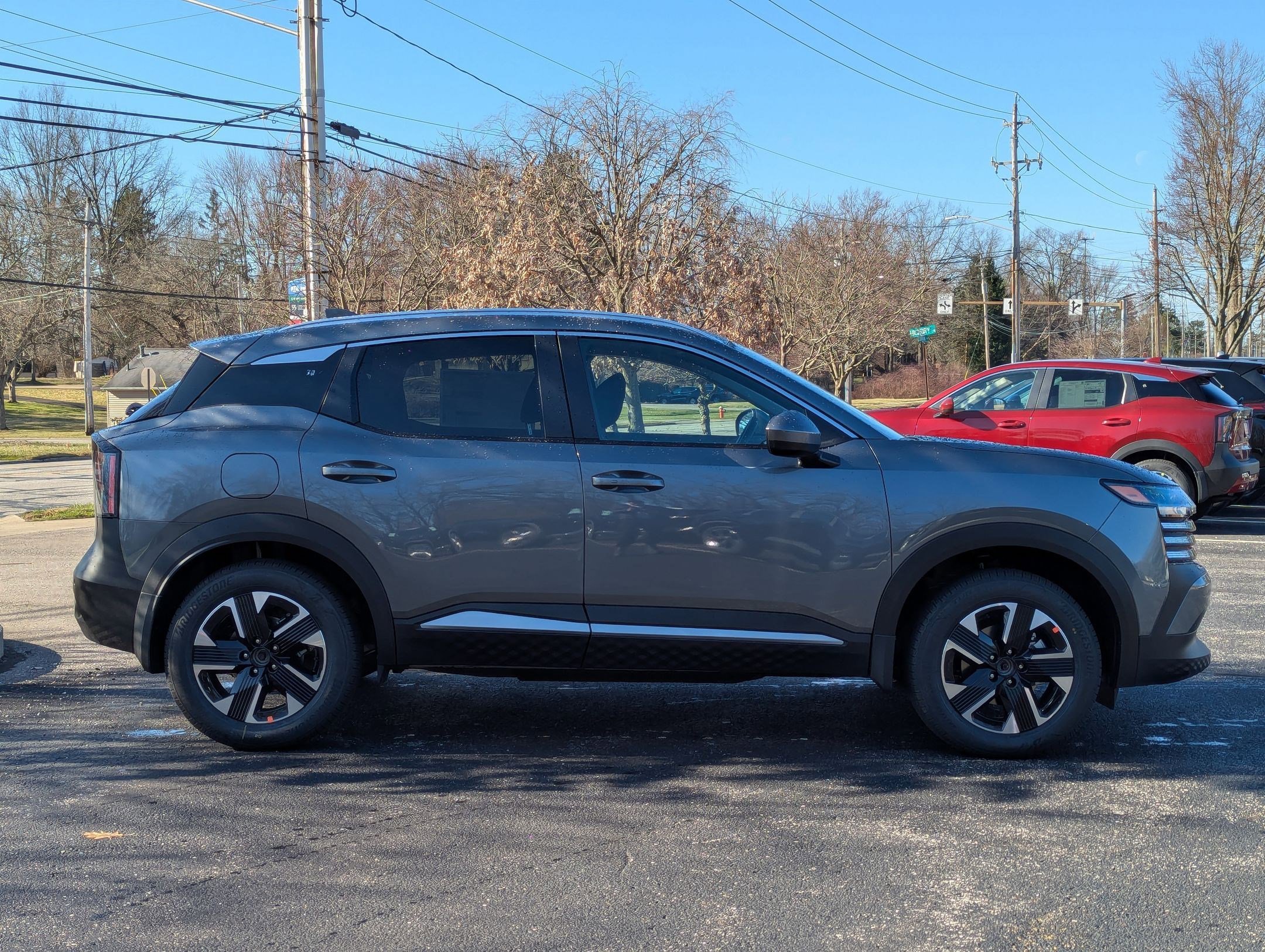 2025 Nissan Kicks SV photo 7