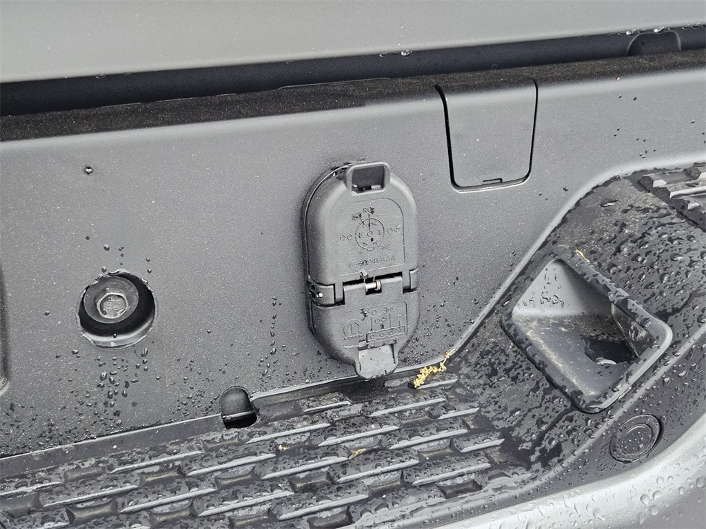 New 2025 Billet Silver Metallic Clear-Coat Exterior Paint RAM Laramie image 41