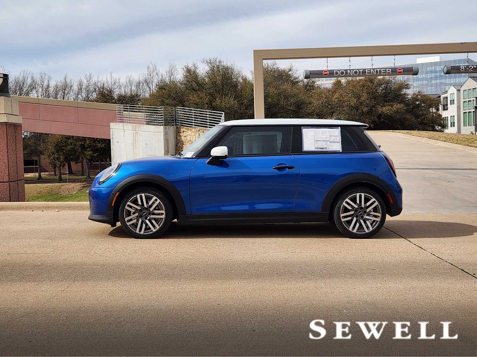 New 2025 MINI Hardtop 2 Door Signature Plus Coupe in Plano