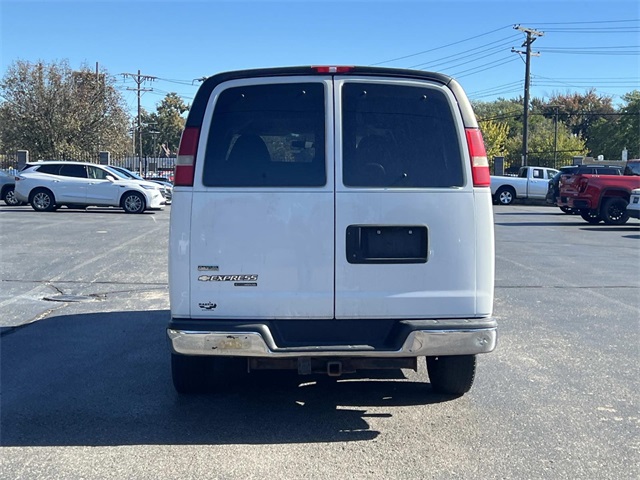 2011 Chevrolet Express 3500 LT photo 3