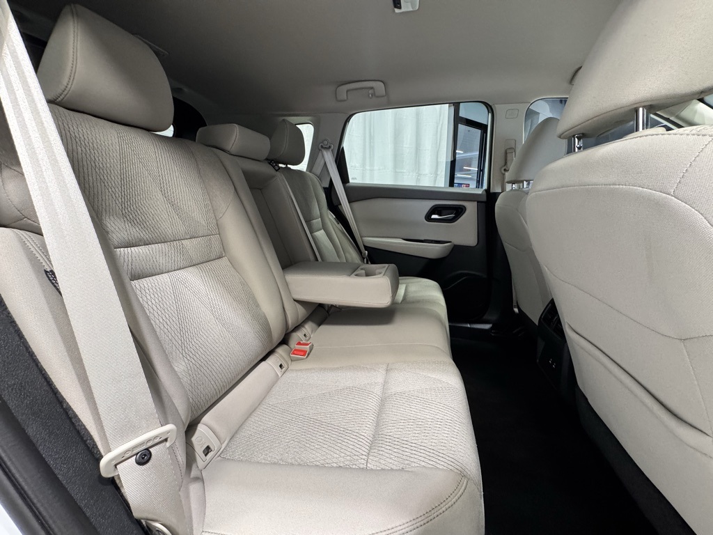 2025 Nissan Rogue SV AWD photo 23