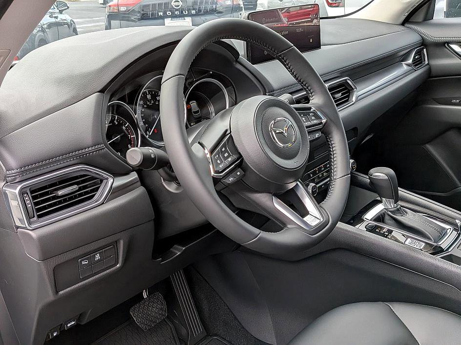 2025 Mazda CX-5 2.5 Select photo 15