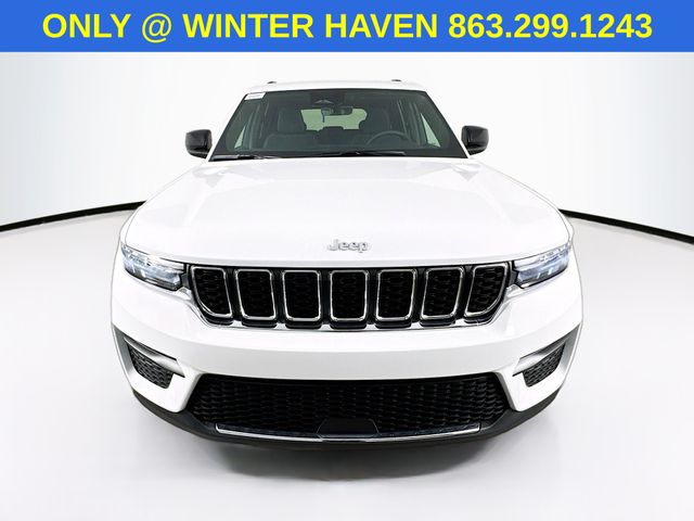 2025 Jeep Grand Cherokee Laredo X photo 2