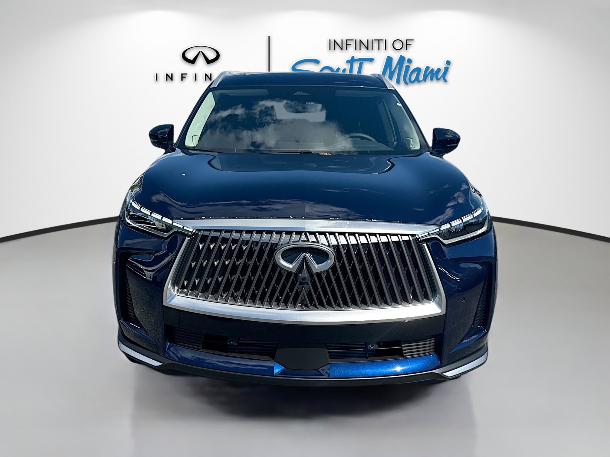 2026 Infiniti QX60 Luxe photo 2