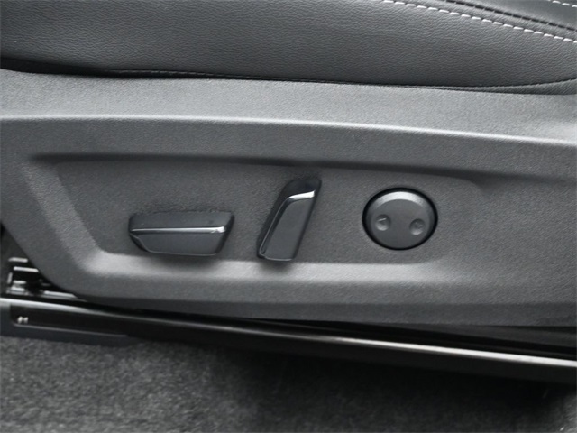2025 Nissan Murano SV photo 13