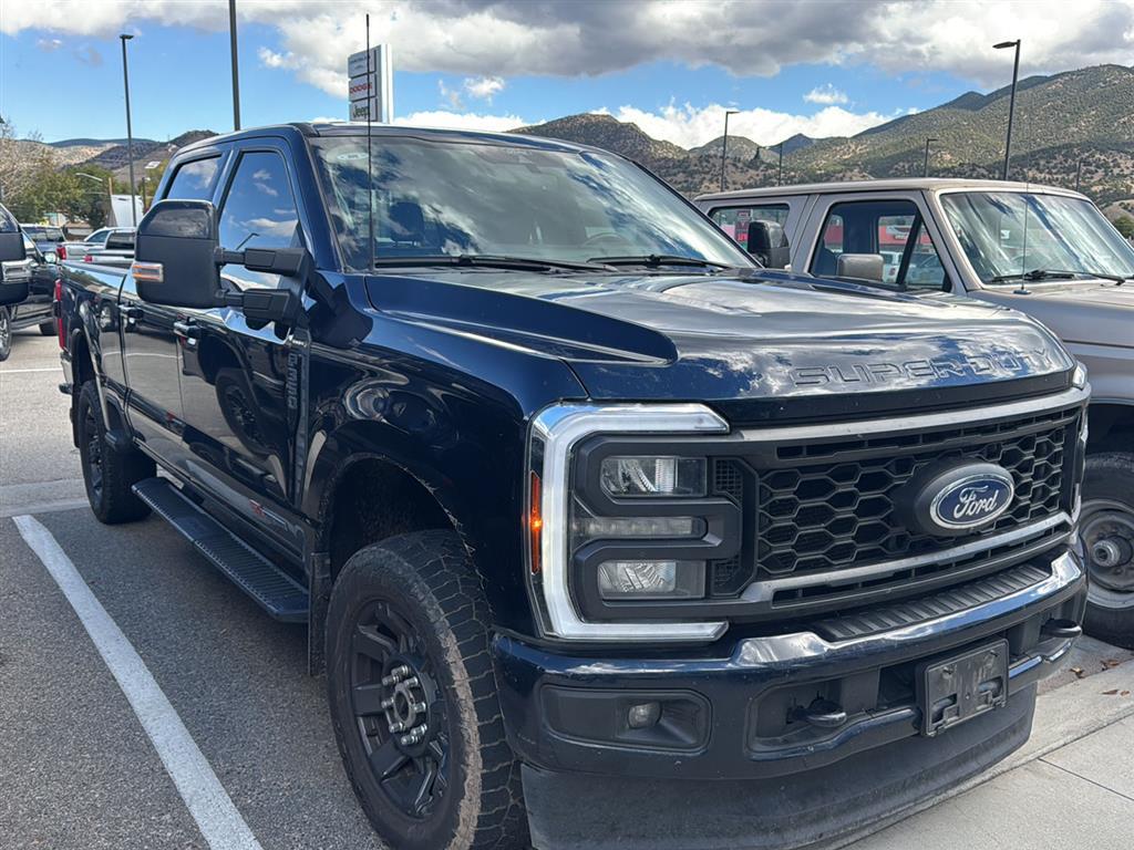 2024 Ford F-350 Lariat photo 3