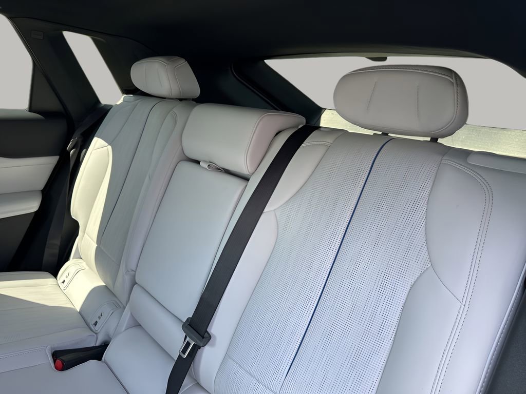 2025 Cadillac Lyriq Sport photo 16