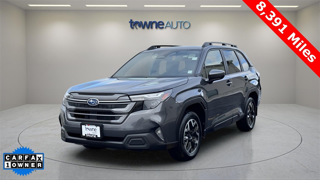 2025 Subaru Forester Premium's photo