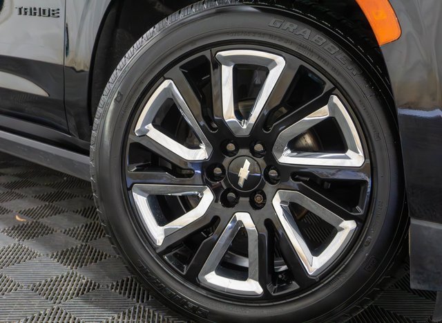 2021 Chevrolet Tahoe High Country photo 2