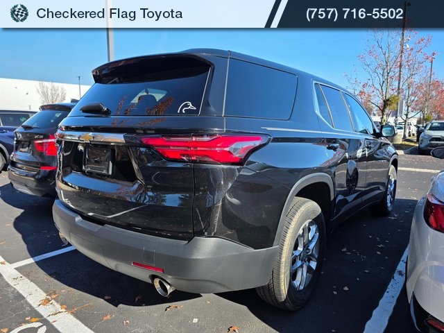 2023 Chevrolet Traverse LS photo 4