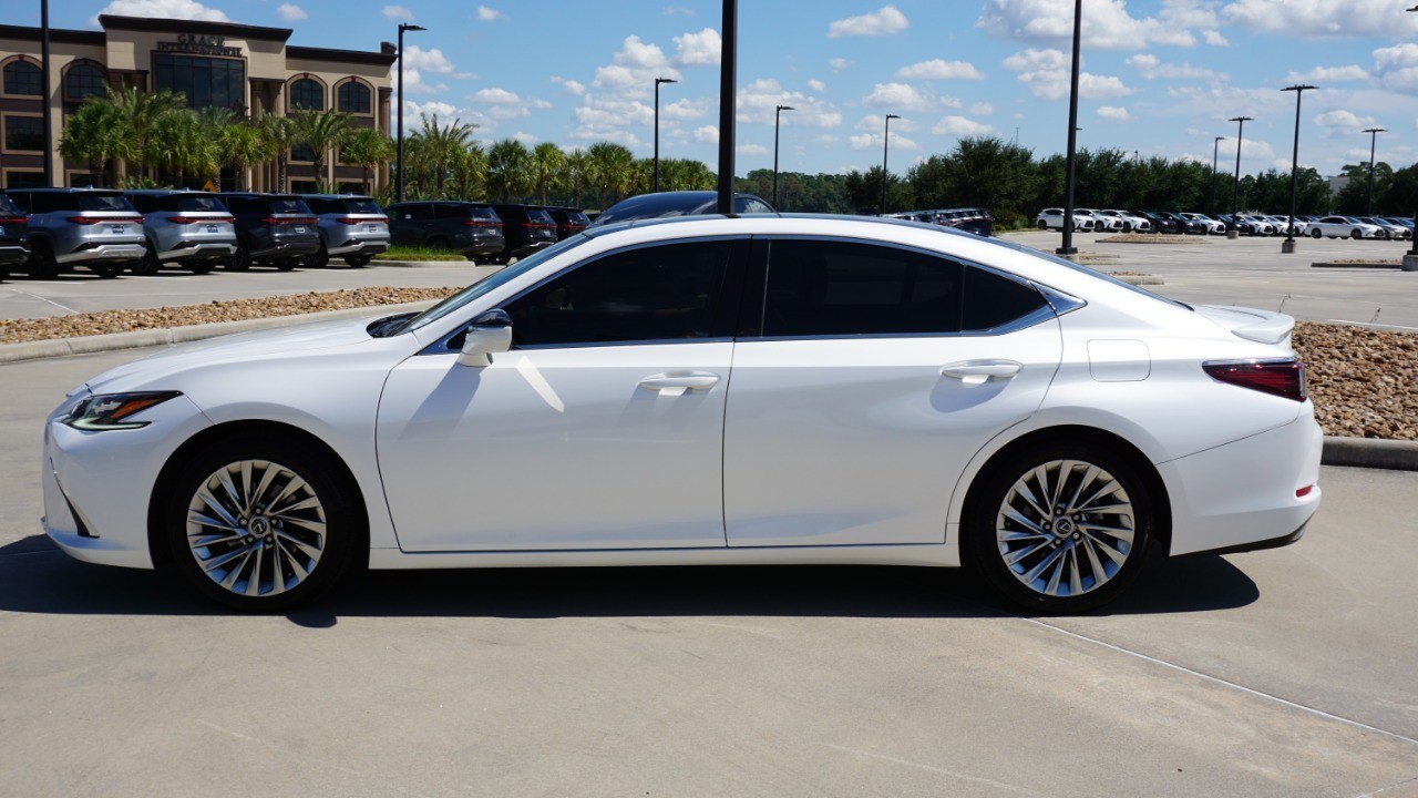 2023 Lexus ES 350 Ultra Luxury photo 5