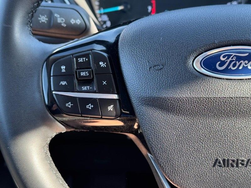 2021 Ford Escape SE photo 18