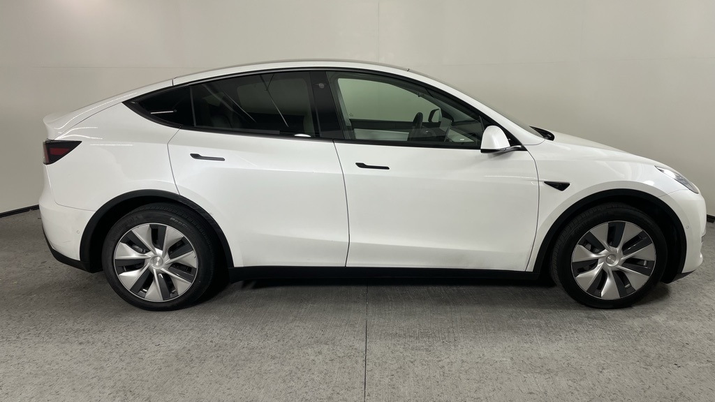 Used 2021 Tesla Model Y Long Range with VIN 5YJYGDEE1MF257394 for sale in Las Vegas, NV