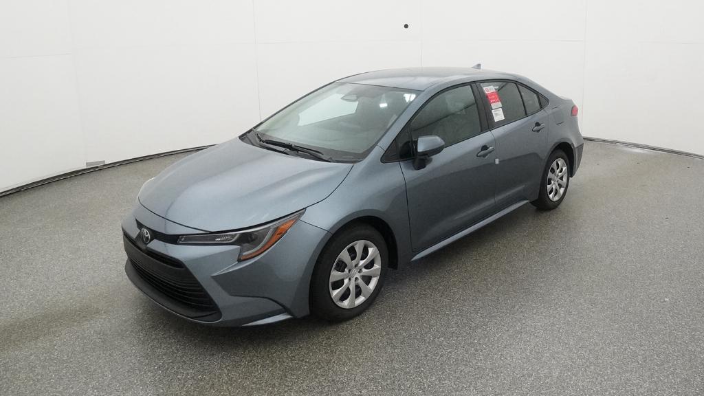 2026 Toyota Corolla LE's photo