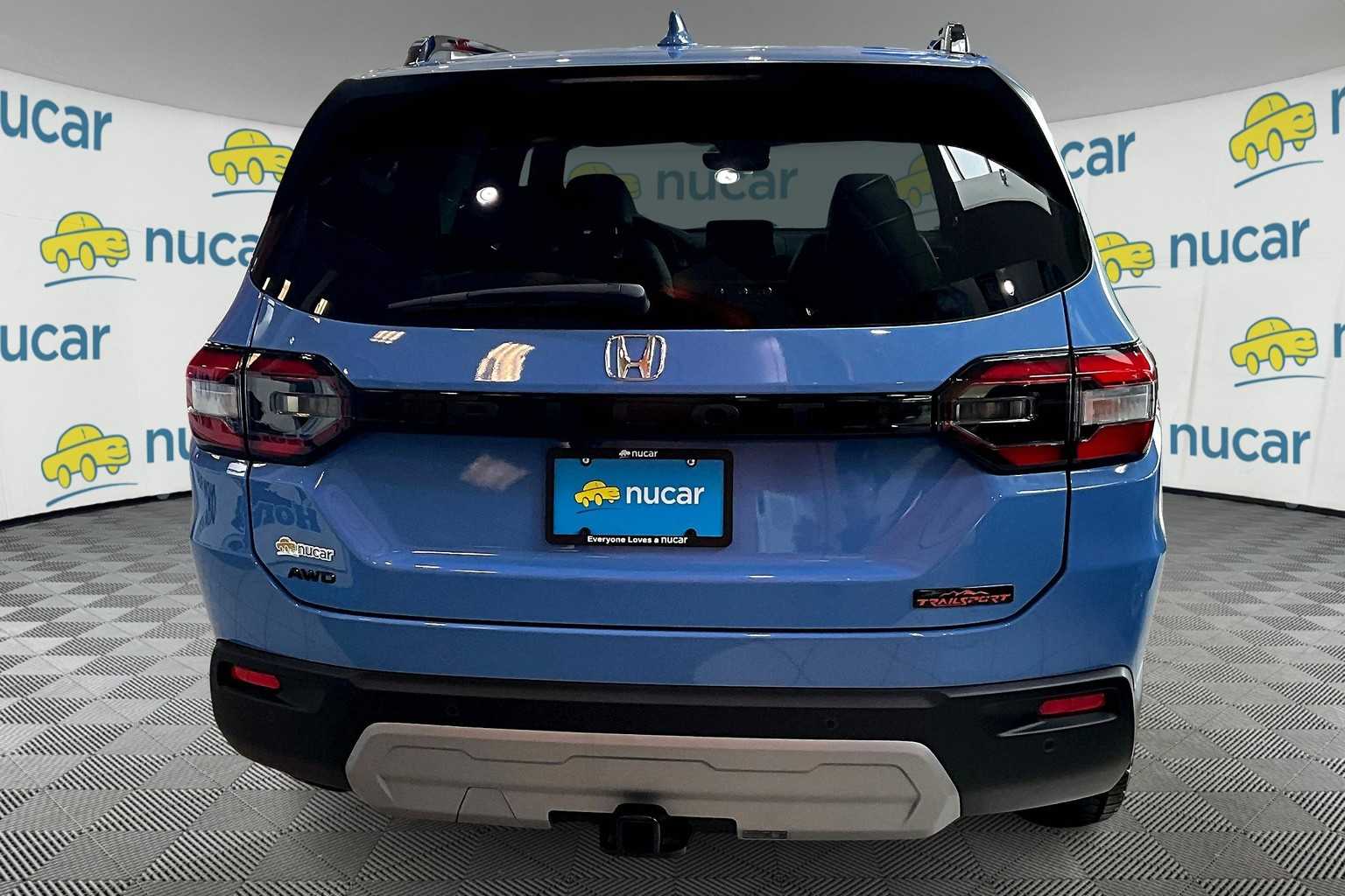 2025 Honda Pilot TrailSport photo 5