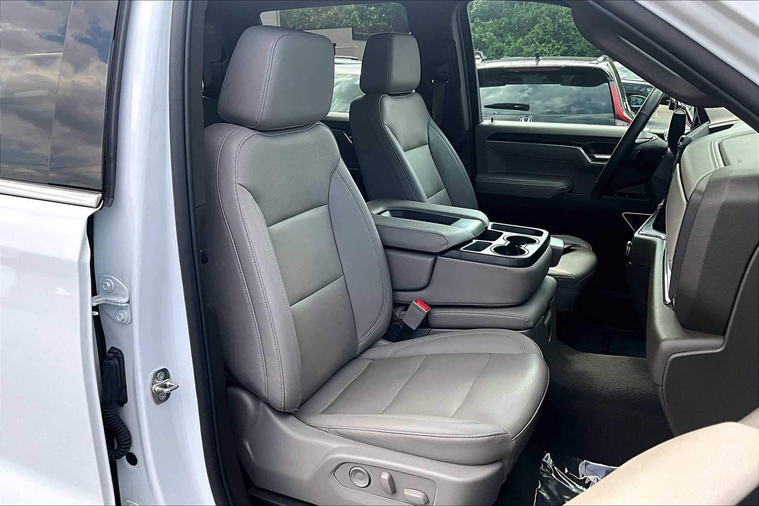 2024 Gmc Sierra 1500 SLT photo 8