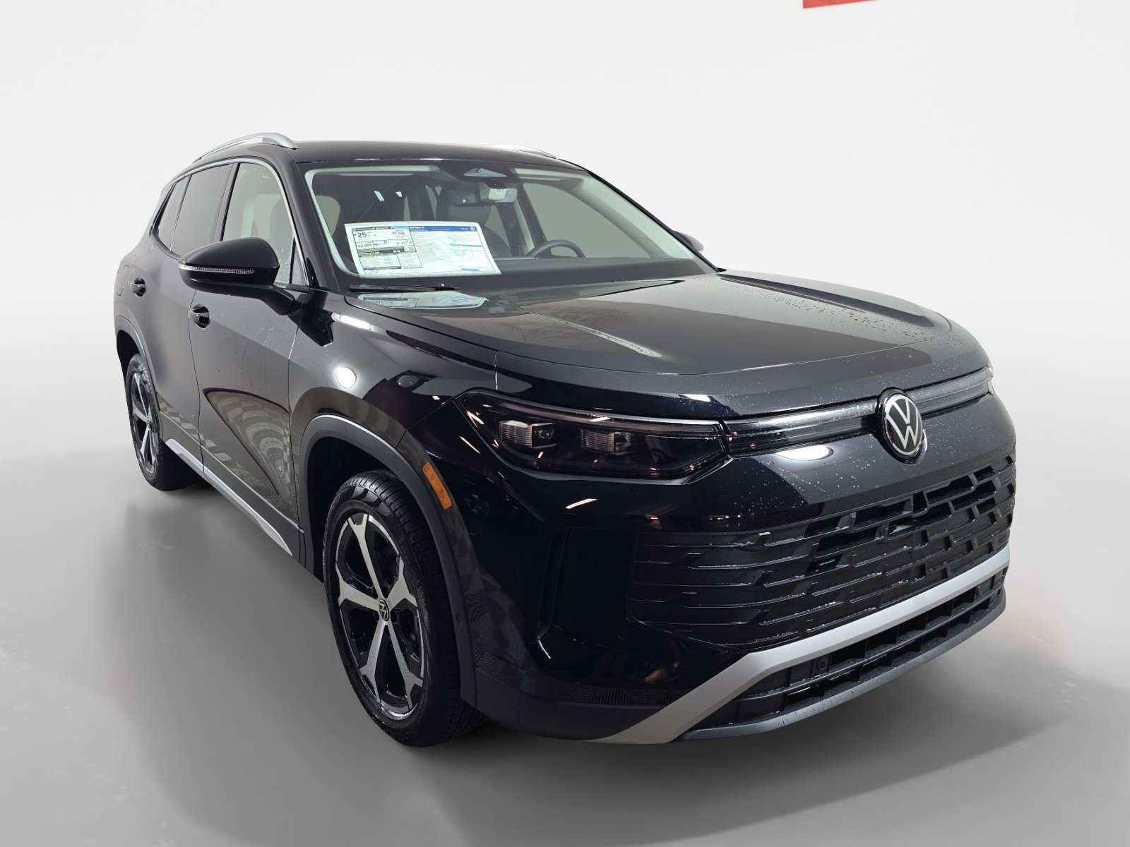 2026 Volkswagen Tiguan SE's photo