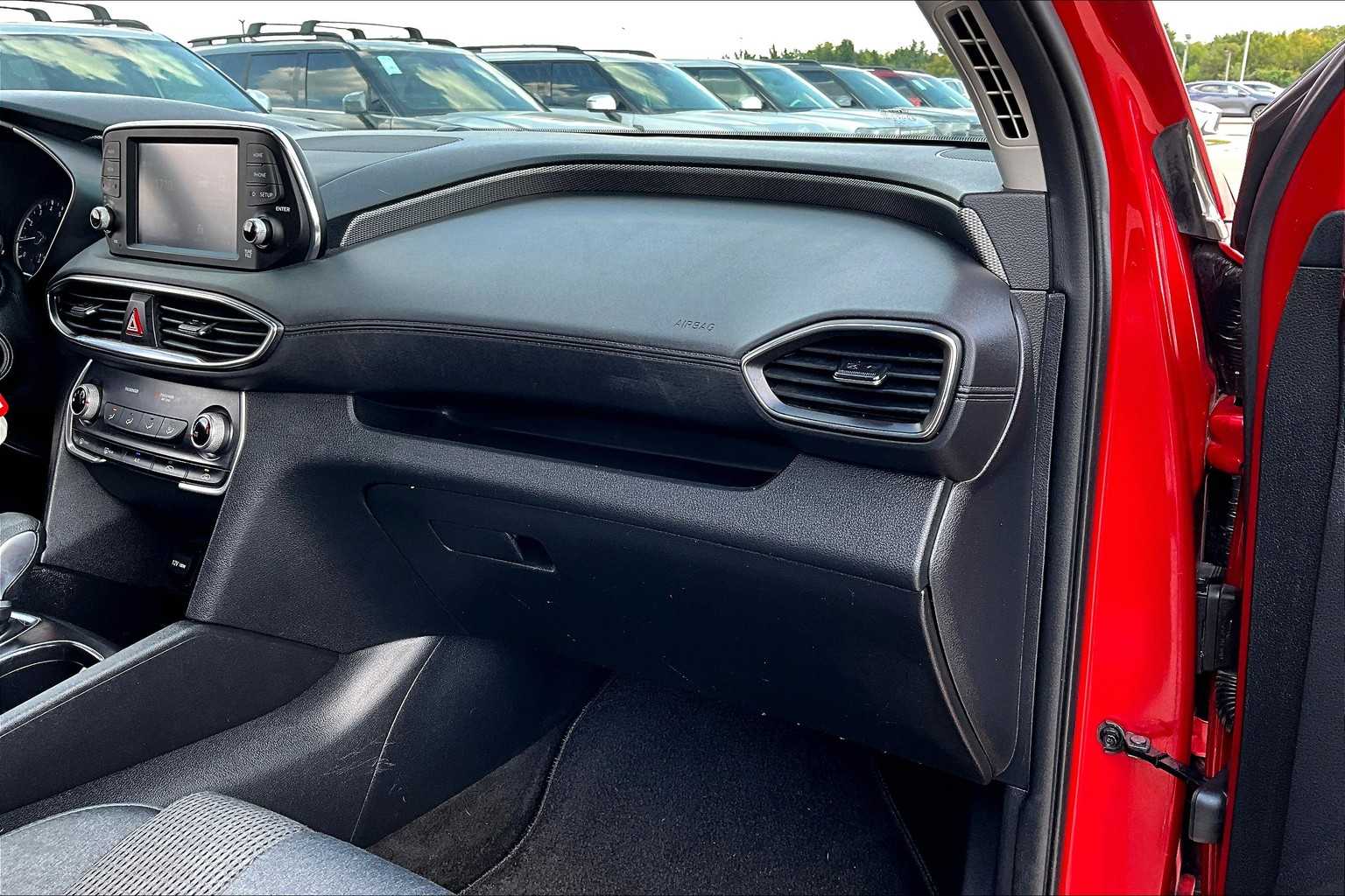 2020 Hyundai Santa Fe SE photo 17