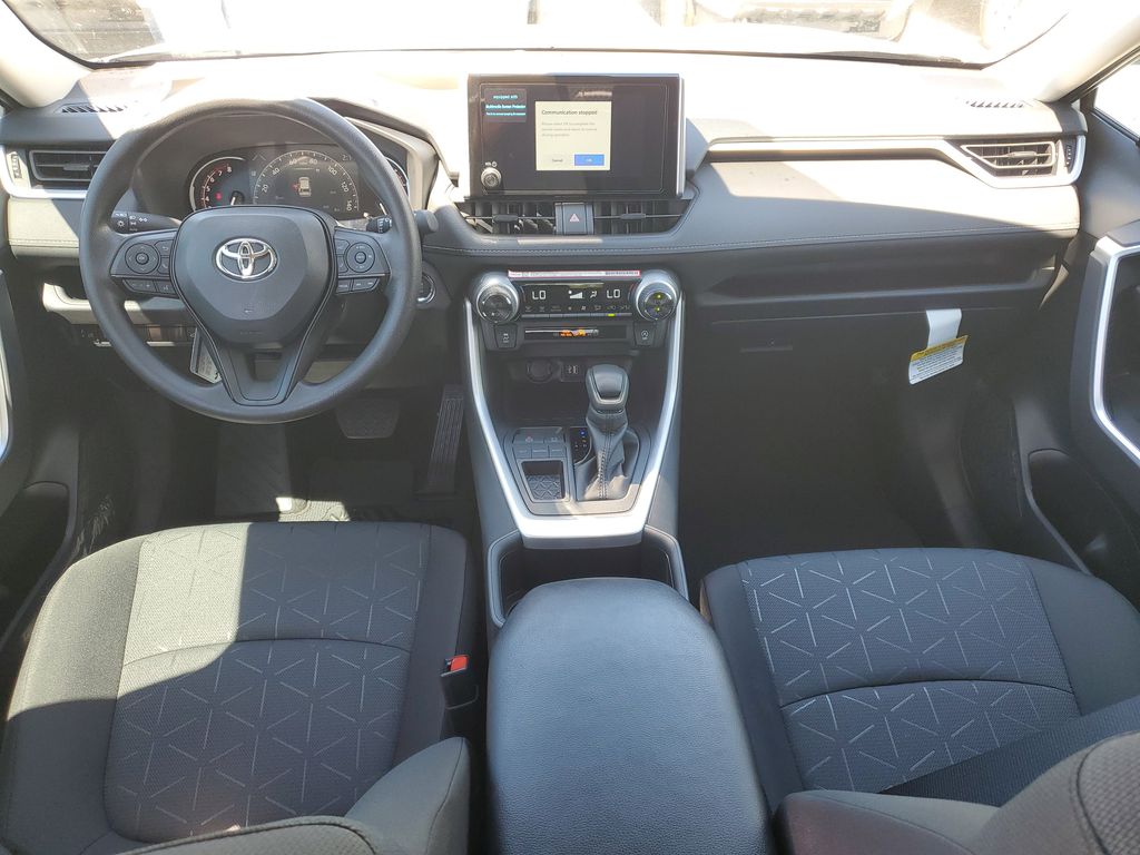 2025 Toyota RAV4 XLE photo 14