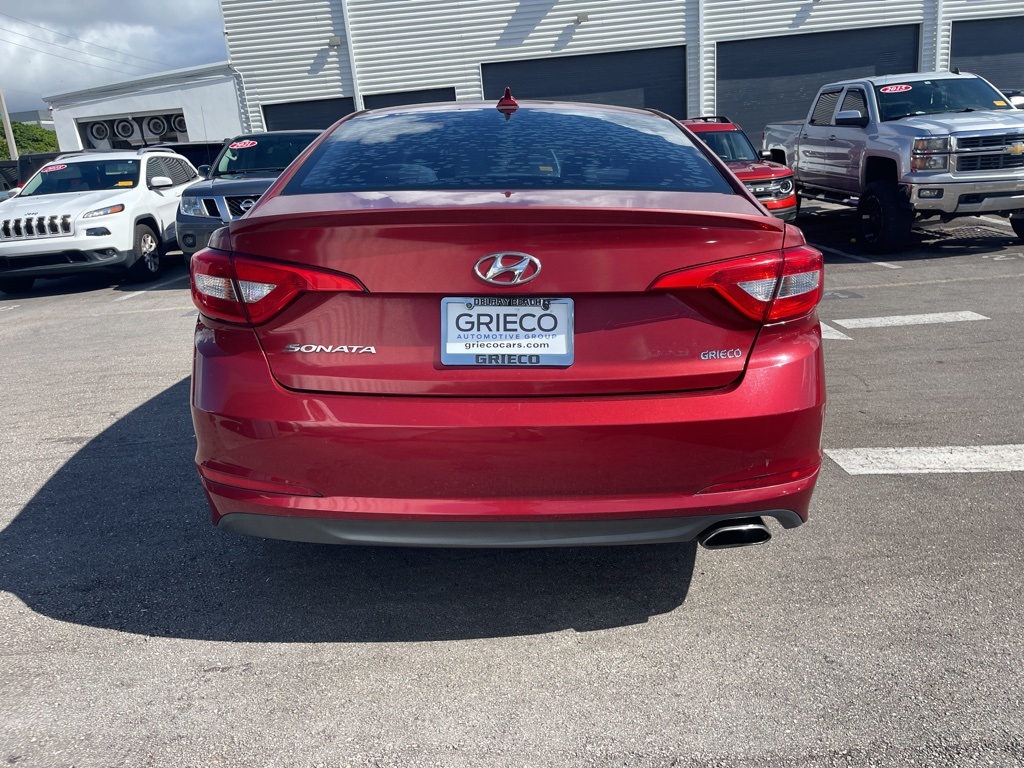 2015 Hyundai Sonata SE photo 4