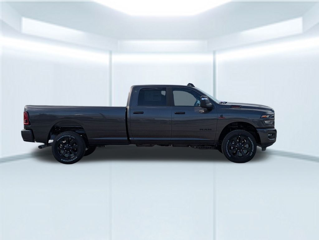 2025 Ram 2500 Big Horn photo 6