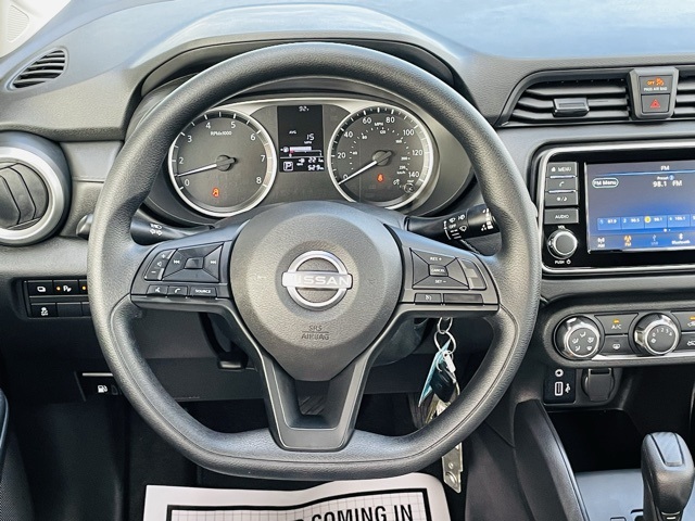 2025 Nissan Versa 1.6 S photo 14