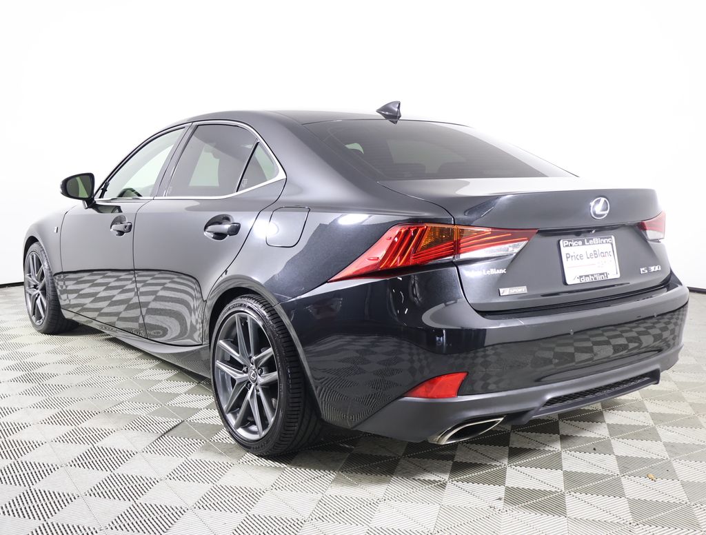 2020 Lexus IS 300 F SPORT photo 4
