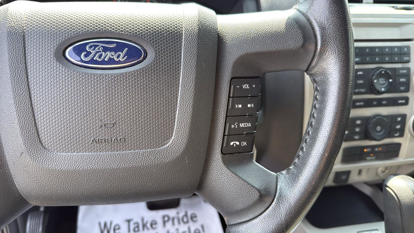 2011 Ford Escape XLT photo 15